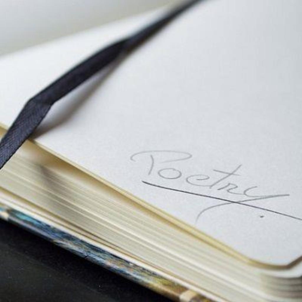 notebook-2247352_poetry-pixabay